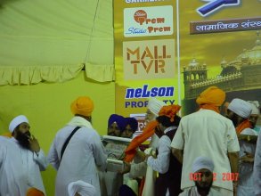 Prerna 2007, Jathedar Tarlochan Singh being honored by pro-RSS members
