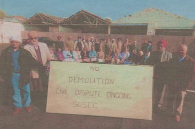 Protestors opposing the Sangat's decision to demolish the old Gurdwara buildings in hope for the old Gurdwara Darbar Hall to be converted into a booze hall in the guise of an indoor sports hall