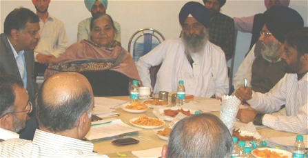 Giani Tarlochan Singh at Badal Representatives discussing 'Entertainment Plans'