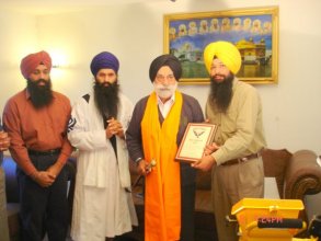 Col. GS Sandhu being Honored by Dal Khalsa of America