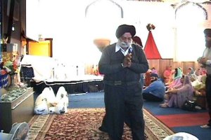 Col. GS Sandhu leaving Gurdwara Sahib Stockton