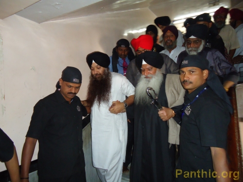 Hindu 'Commandos' Protecting Heretic Ragi